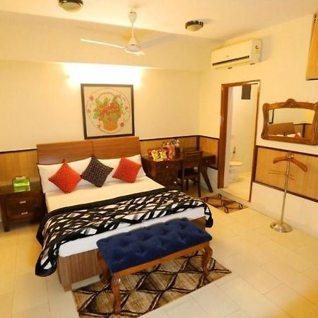 Hotel Bhambri Expo House Delhi  Exterior foto