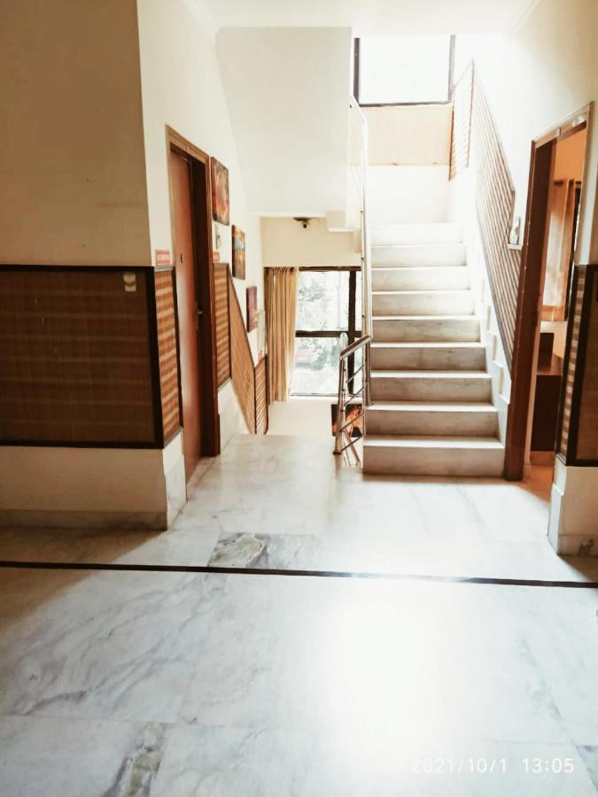 Hotel Bhambri Expo House Delhi  Exterior foto